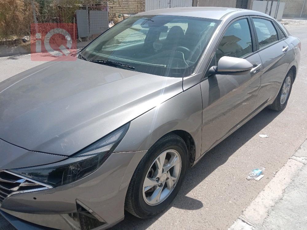 هیوندای ئەلەنترا